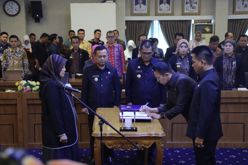 Wagub Nunik Lantik Pejabat Pimpinan Tinggi Pratama di Lingkungan Pemerintah Provinsi Lampung