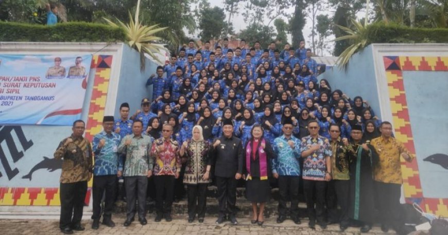 Pj. Bupati Tanggamus Lantik 91 PNS Baru, Ingatkan Disiplin dan Komunikasi Efektif
