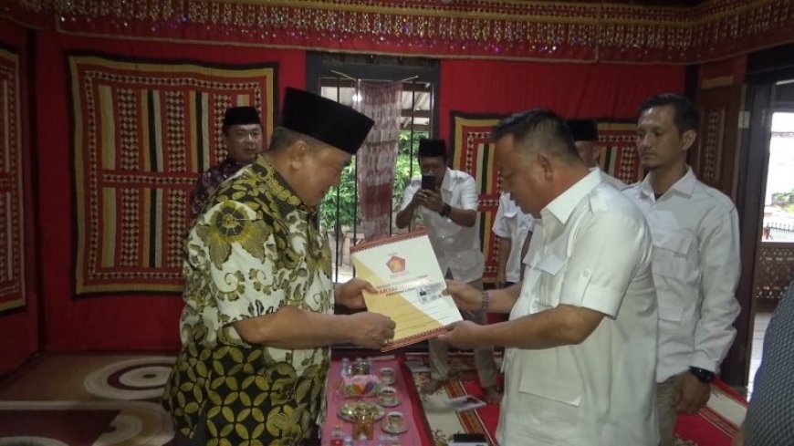 Tokoh Masyarakat Tanggamus, Moh. Saleh Asnawi, Resmi Bergabung dengan Partai Gerindra
