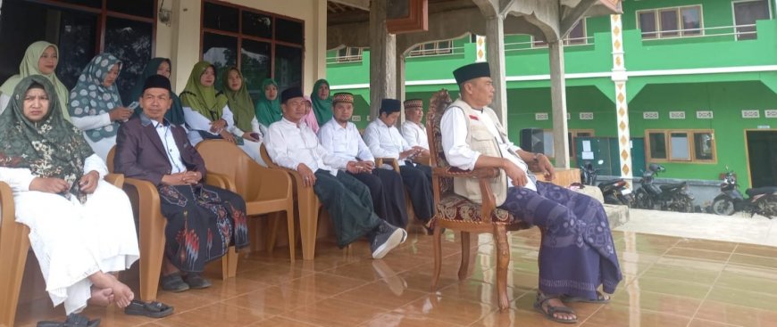 Ketua Baznas Lampung Barat Ajak Santri Konsisten Amalkan Ikrar Santri