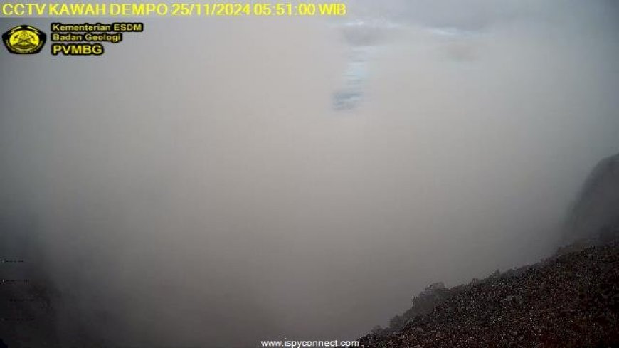 Kondisi Terkini Puncak Kawah Gunung Dempo Pasca-Erupsi, Jalur Pendakian Ditutup Sementara