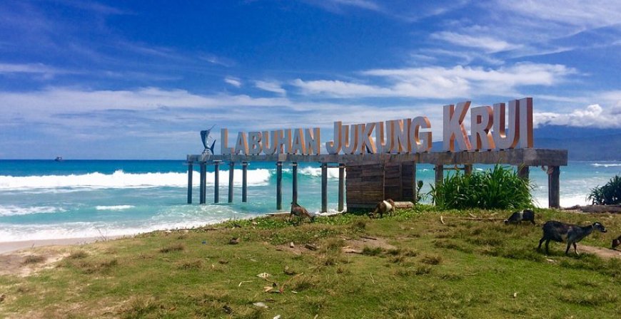 Libur Nataru Perairan Lampung Aman, Kapolda Himbau Pengelola Wisata Tingkatkan Pengawasan Aktifitas Renang