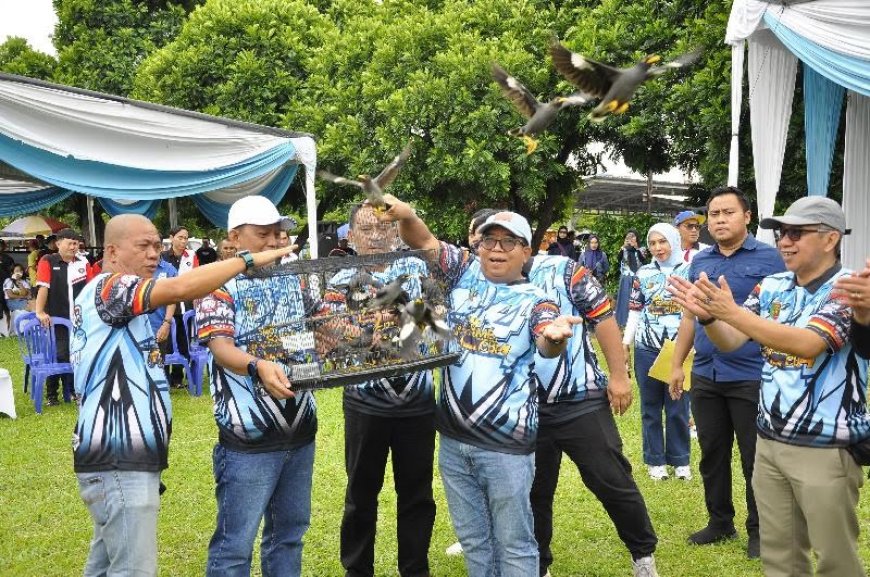 Pj. Gubernur Lampung Samsudin Resmi Membuka Lomba Nasional Burung Berkicau dalam Rangka Hari Bakti PU Ke-79